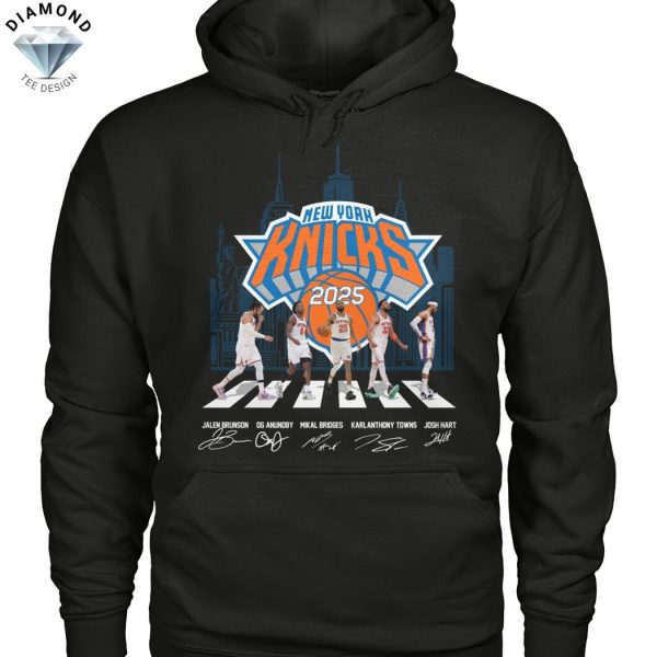 New York Knicks 2025 Signature Unisex T-Shirt