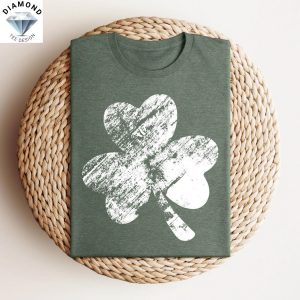 Retro Shamrock Cute St Patricks Day Design Shirt