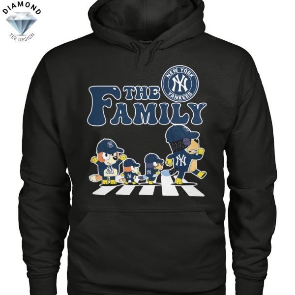 The Family Bluey x New York Yankees Unisex T-Shirt